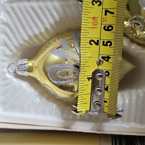 Vintage‎ 70s Christmas Classics Set Of 5 Glass Gold With Silver Ornaments - Picture 15 of 15